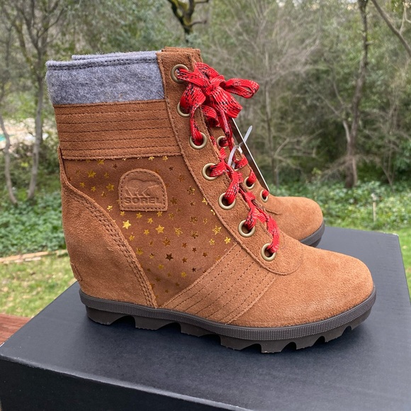Sorel Other - ❤️NWT❤️ Sorel Youth Lexie Wedge